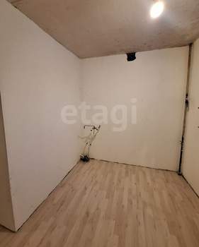 3-к квартира, вторичка, 58м2, 6/9 этаж