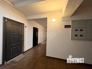 2-к квартира, вторичка, 42м2, 1/4 этаж