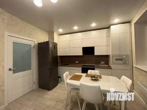 2-к квартира, вторичка, 62м2, 8/18 этаж