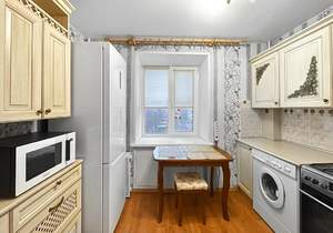 4-к квартира, вторичка, 68м2, 4/9 этаж