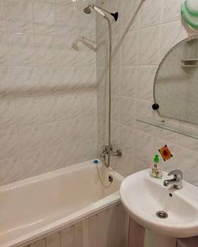 2-к квартира, вторичка, 45м2, 1/5 этаж