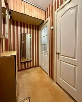 2-к квартира, вторичка, 42м2, 3/5 этаж