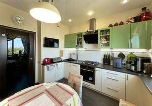 4-к квартира, вторичка, 90м2, 10/10 этаж
