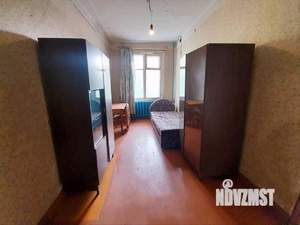 3-к квартира, вторичка, 72м2, 2/2 этаж