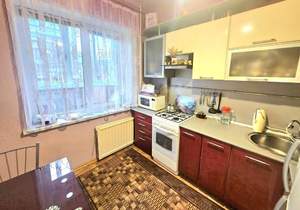 2-к квартира, вторичка, 50м2, 1/9 этаж