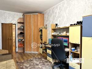 4-к квартира, вторичка, 80м2, 1/9 этаж