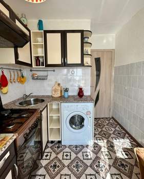 2-к квартира, вторичка, 44м2, 1/5 этаж