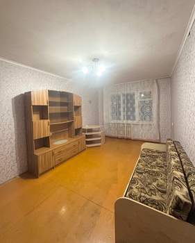2-к квартира, вторичка, 45м2, 1/5 этаж