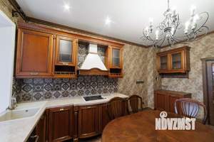 3-к квартира, вторичка, 96м2, 9/10 этаж