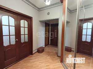 3-к квартира, вторичка, 64м2, 6/10 этаж