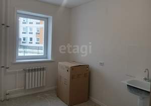 2-к квартира, вторичка, 52м2, 1/4 этаж