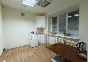 4-к квартира, вторичка, 173м2, 1/4 этаж