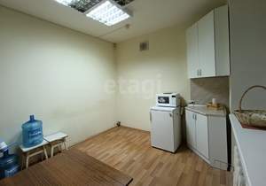 4-к квартира, вторичка, 173м2, 1/4 этаж