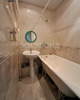 2-к квартира, вторичка, 42м2, 8/9 этаж