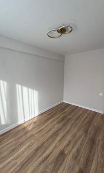 2-к квартира, вторичка, 43м2, 1/9 этаж