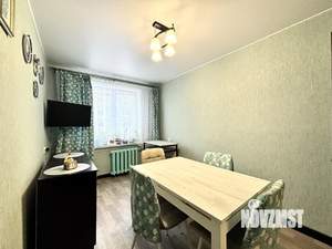 4-к квартира, вторичка, 61м2, 1/5 этаж