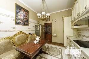 2-к квартира, вторичка, 68м2, 1/5 этаж