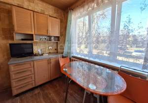 3-к квартира, вторичка, 61м2, 1/9 этаж