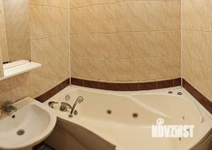 3-к квартира, вторичка, 64м2, 1/10 этаж