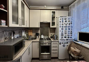 2-к квартира, вторичка, 42м2, 8/9 этаж