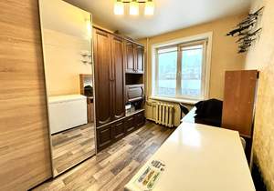 4-к квартира, вторичка, 61м2, 1/5 этаж