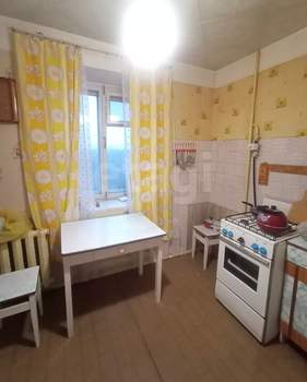 3-к квартира, вторичка, 58м2, 6/9 этаж