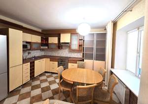 2-к квартира, вторичка, 61м2, 3/10 этаж