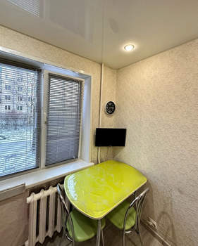 2-к квартира, вторичка, 47м2, 1/5 этаж