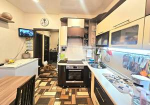 3-к квартира, вторичка, 71м2, 8/9 этаж