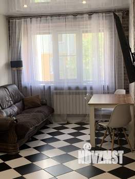 2-к квартира, вторичка, 54м2, 1/3 этаж