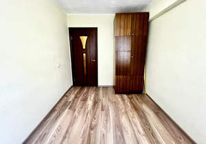 3-к квартира, вторичка, 60м2, 1/5 этаж