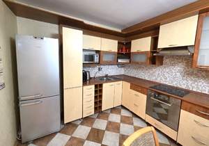 2-к квартира, вторичка, 61м2, 3/10 этаж