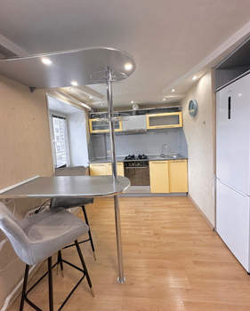 2-к квартира, вторичка, 42м2, 2/5 этаж
