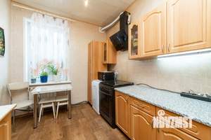3-к квартира, вторичка, 74м2, 2/2 этаж