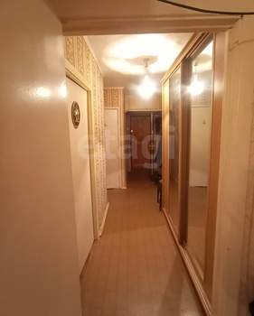 3-к квартира, вторичка, 58м2, 6/9 этаж