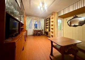 2-к квартира, вторичка, 42м2, 3/5 этаж