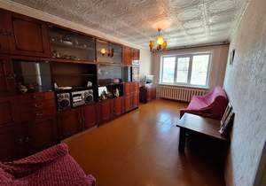 3-к квартира, вторичка, 61м2, 1/9 этаж