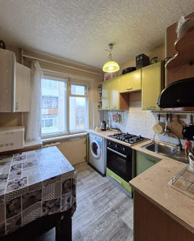 3-к квартира, вторичка, 61м2, 4/5 этаж