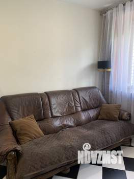 2-к квартира, вторичка, 54м2, 1/3 этаж