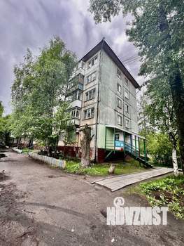 3-к квартира, вторичка, 61м2, 1/5 этаж