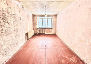 2-к квартира, вторичка, 42м2, 1/9 этаж
